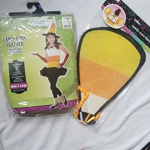 🎃🎃♥️Hostess Pick🎃🎃🎃♥️ CANDY CORN CHARMER AND WINGS NWOT SZ XL (14-16) - Picture 1 of 8